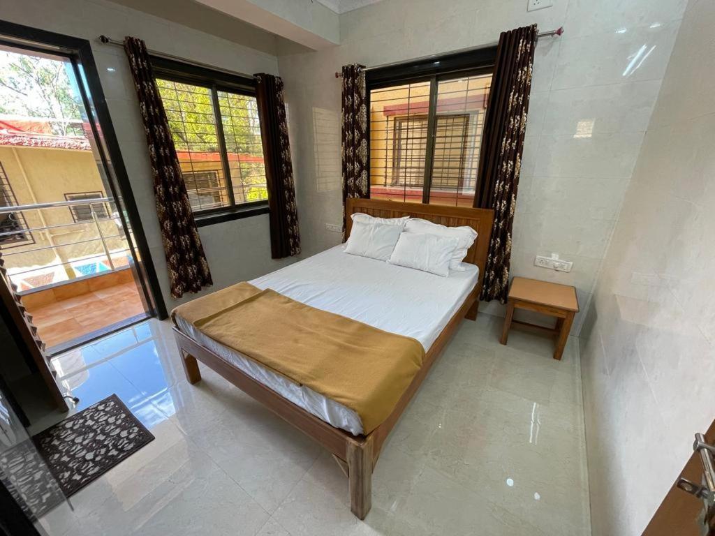 Hotel Phoenix Lonavala Extérieur photo